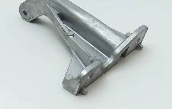 Microcar Due First Engine mounting bracket 1412979
