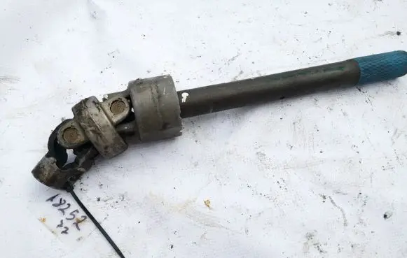 Volkswagen PASSAT B5 Steering column universal joint
