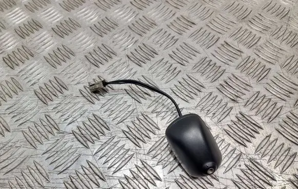 Nissan Note (E11) Radio antenna B772701