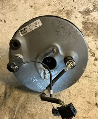 Mercedes-Benz CLK A208 C208 Brake booster 4305730