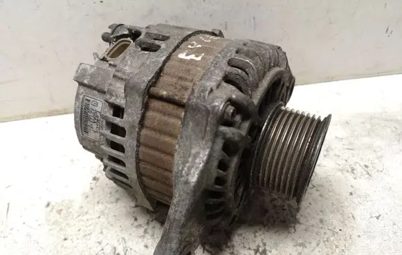 Mazda 3 II Generator/alternator A2TJ0681