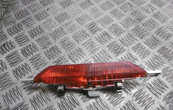 Toyota Corolla E120 E130 Third/center stoplight