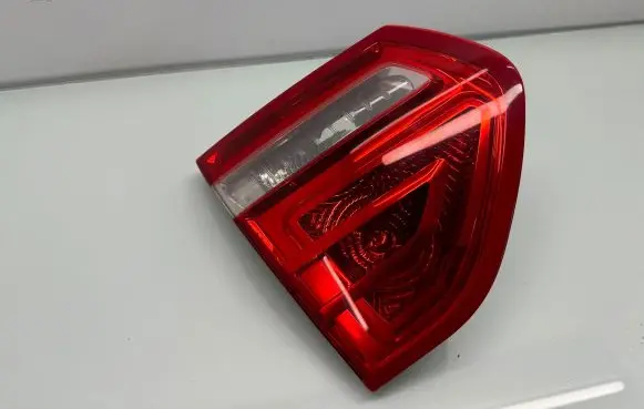 Citroen C4 I Picasso Tailgate rear/tail lights 0283302123