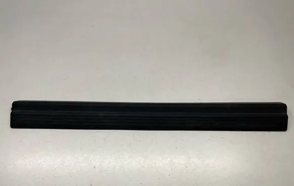 Mercedes-Benz E W212 Front sill trim cover A2126860236 2126860236