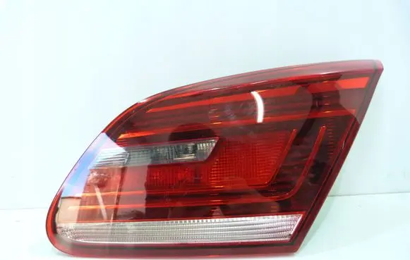 Volkswagen PASSAT CC Tailgate rear/tail lights