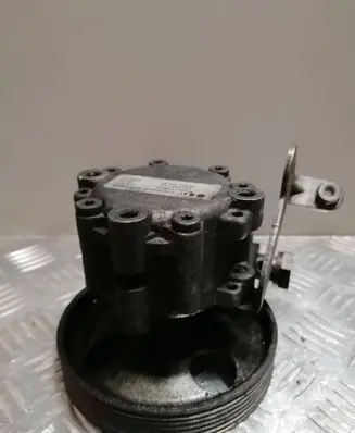 Peugeot 407 Power steering pump 9654713280 7617955533