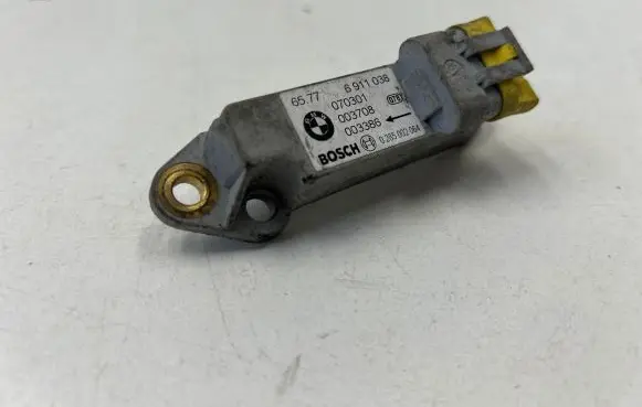 BMW 5 E60 E61 Airbag deployment crash/impact sensor 6911038 0285002064 070301