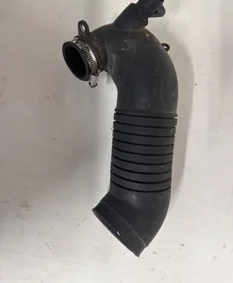 Intercooler hose/pipe