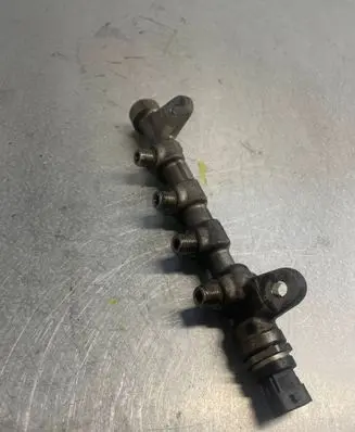 Fuel main line pipe
