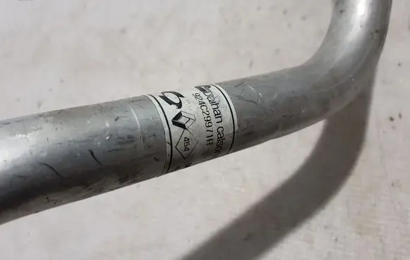 Air conditioning (A/C) pipe/hose