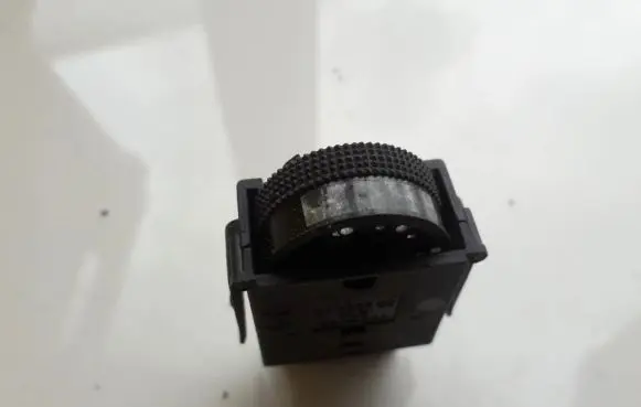 Volkswagen Golf III Headlight level height control switch 1H6941333