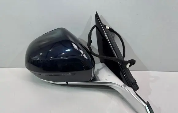 BMW 7 G70 Front door electric wing mirror