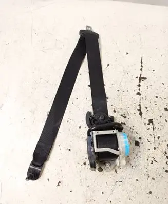 Mercedes-Benz GLA W156 Front seatbelt 3063559 KR1W1772SJ P84C43041I