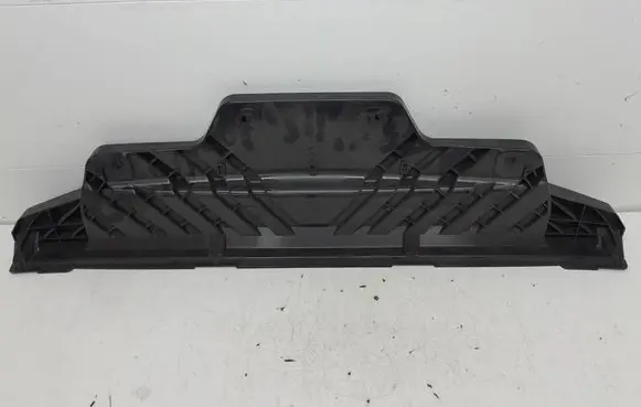 Audi Q7 4M Rear bumper mounting bracket 4M0807329