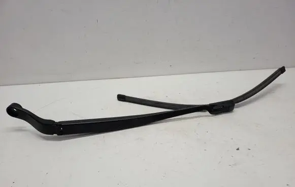 Chrysler Pacifica Front wiper blade arm 2585T1