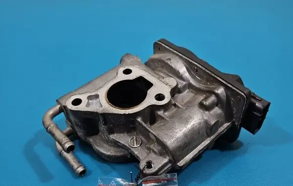 Toyota Avensis T270 EGR valve 25800-0R010 IMPRK1523014