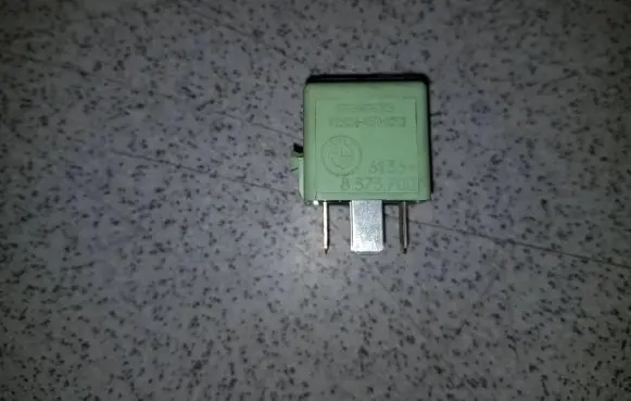 BMW 5 E39 Other relay 61368373700