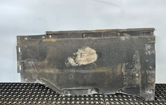 Audi A5 Side bottom protection 8W6825207D 8W6825207E