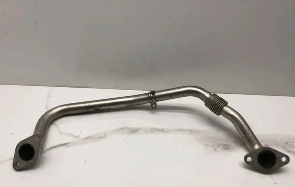 Volkswagen PASSAT B6 EGR valve line/pipe/hose 03G131521D