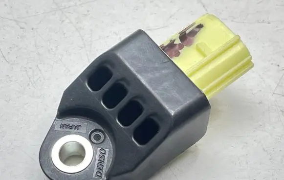Toyota Land Cruiser (J150) Airbag deployment crash/impact sensor 8983175020