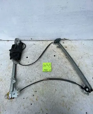 Renault Megane II Front door window regulator with motor