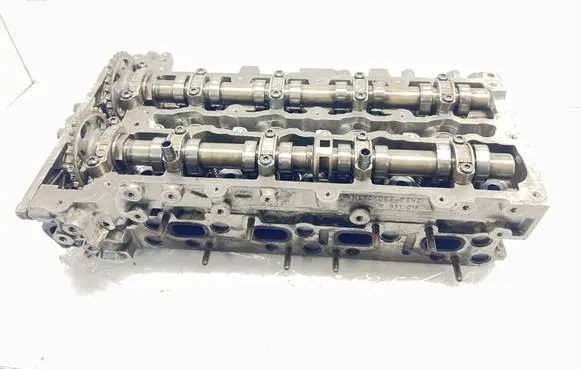 Mercedes-Benz C W204 Engine head A6510103120