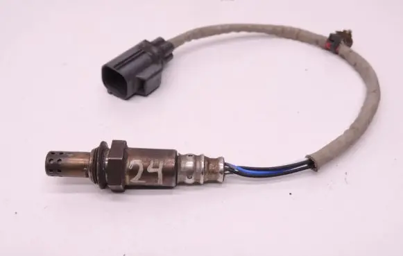 Volvo V50 Lambda probe sensor 30677175 D24