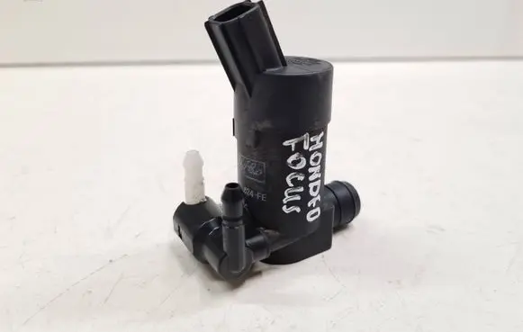Ford Focus Windscreen/windshield washer pump 1S7117K624FE L355C