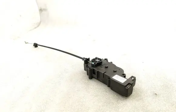 Mercedes-Benz C W204 Tailgate boot lock/latch motor A2047500060 6NN00942400