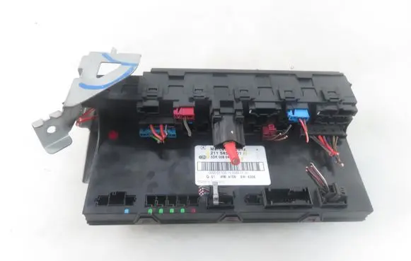 Mercedes-Benz E AMG W211 SAM control unit 5DK00804768 2115458801