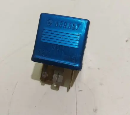 Audi A4 S4 B5 8D Other relay 8A0951253
