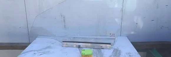 Opel Vectra C Front door window glass four-door 1212123