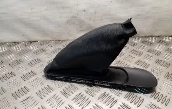 Mini One - Cooper Coupe R56 Handbrake trim 