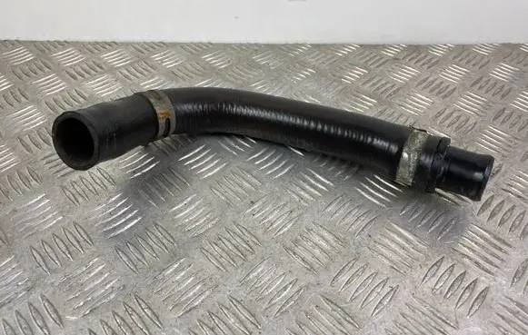 KIA Sorento Engine coolant pipe/hose
