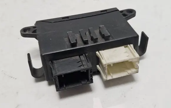 BMW 3 E46 Wing mirror control module 61318386427 110187 05021800