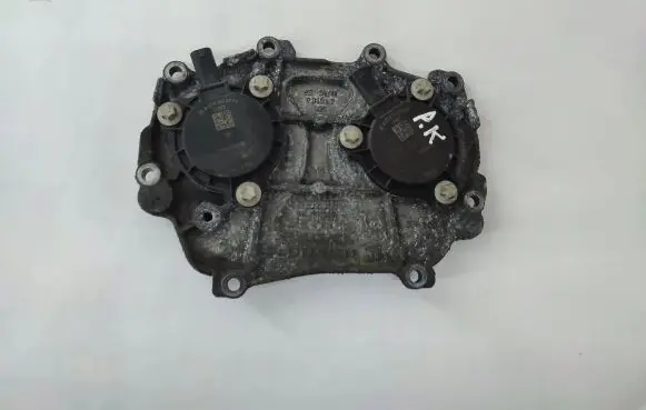 Mercedes-Benz C W205 Timing chain cover A2760150201 A2761560790