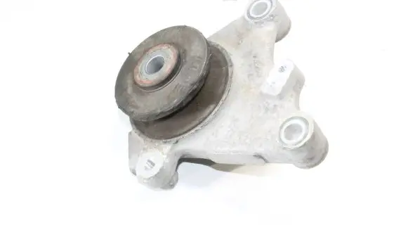 Honda Civic Gearbox mounting bracket
