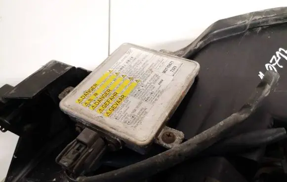 Mazda 5 Headlight ballast module Xenon w3t15671 7329