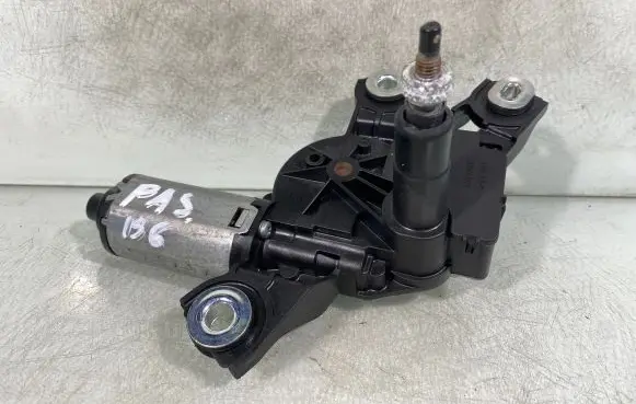 Volkswagen PASSAT B6 Rear window wiper motor 3c9955711a 53032812