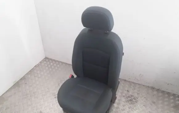 Mazda 2 Front driver seat BAA140087
