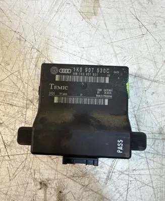 Volkswagen Golf V Gateway control module 1K0907530C 1K0907951