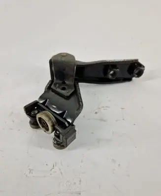Volkswagen Caddy Sliding door upper roller guide/hinge 2K0843335A