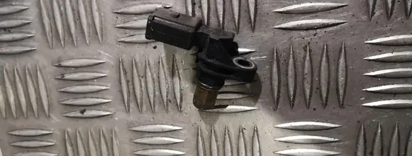 Volkswagen Phaeton Crankshaft position sensor 08e905163