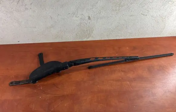 BMW 5 E60 E61 Windshield/front glass wiper blade 178420
