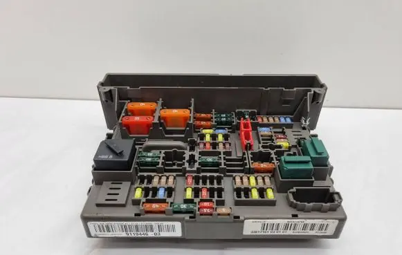 BMW 1 E81 E87 Fuse module 9119446 61149119446 17925000000A