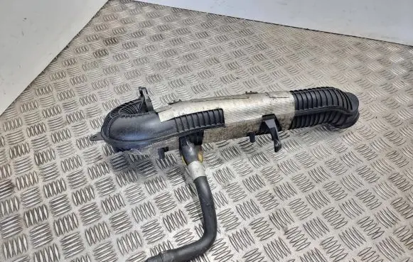 Ford C-MAX I Air intake hose/pipe 7m519a673gk