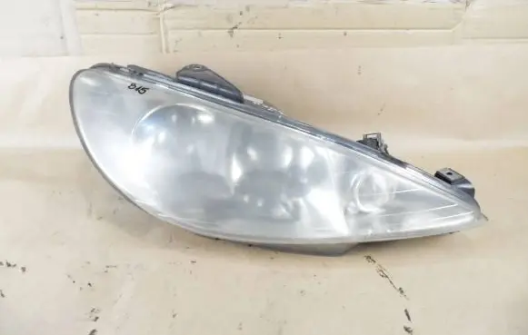 Peugeot 206 Headlight/headlamp