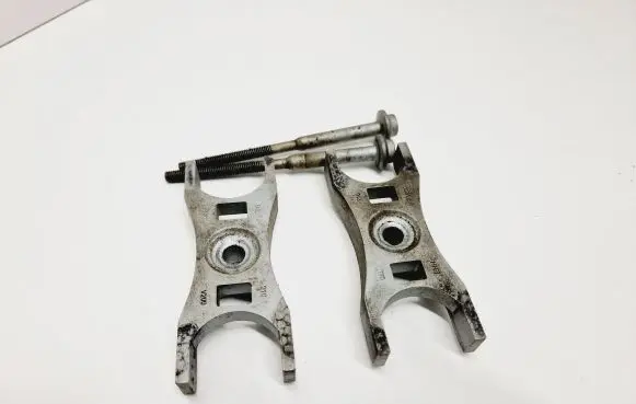 Skoda Octavia Mk3 (5E) Fuel Injector clamp holder