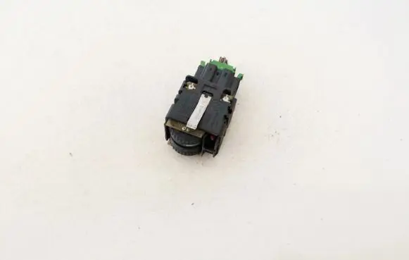 Volkswagen Golf IV Headlight level height control switch 1j0941333a