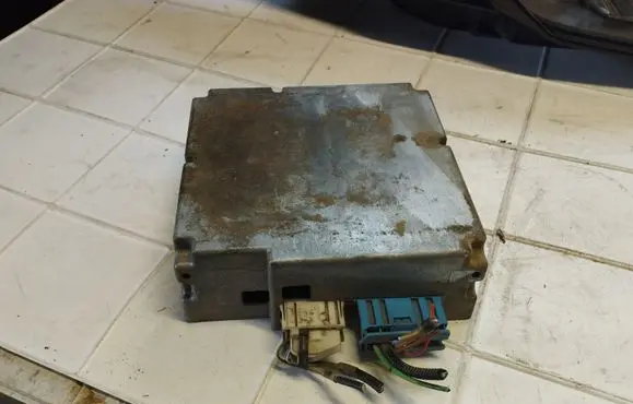 BMW X6 E71 Air suspension control unit module (rear) 9179581